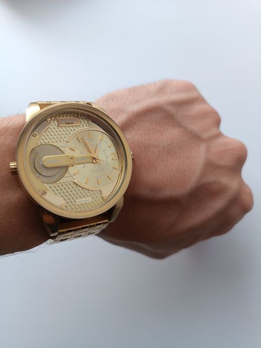 Продаются часы наручные мужские