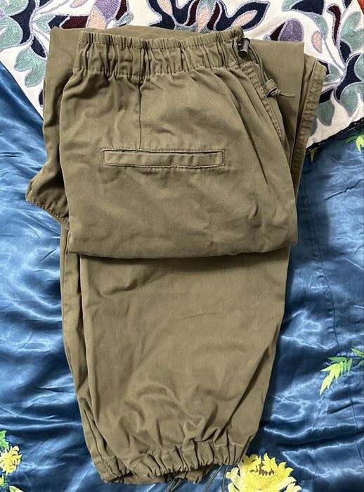 Parachute pants Bershka (хаки)