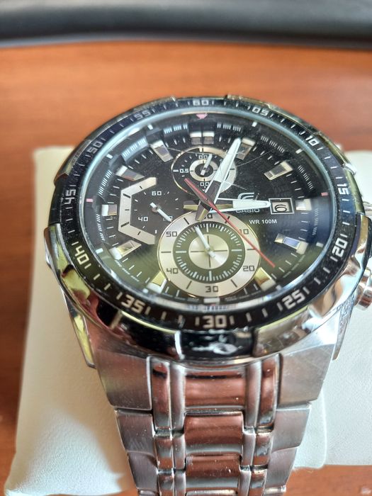 Часовник casio edifice