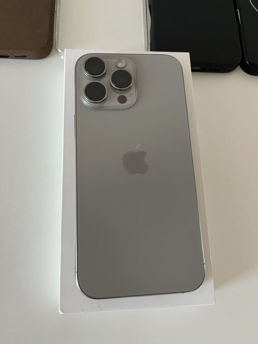 Продаю iphone 16 Pro max 1 TB  nano sim + E sim