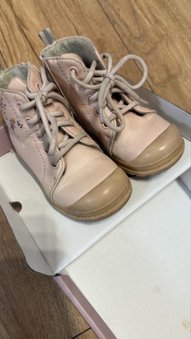 Ботинки для девочки