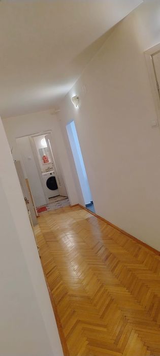 Apartament vu 3 camere de inchiriat in alfa