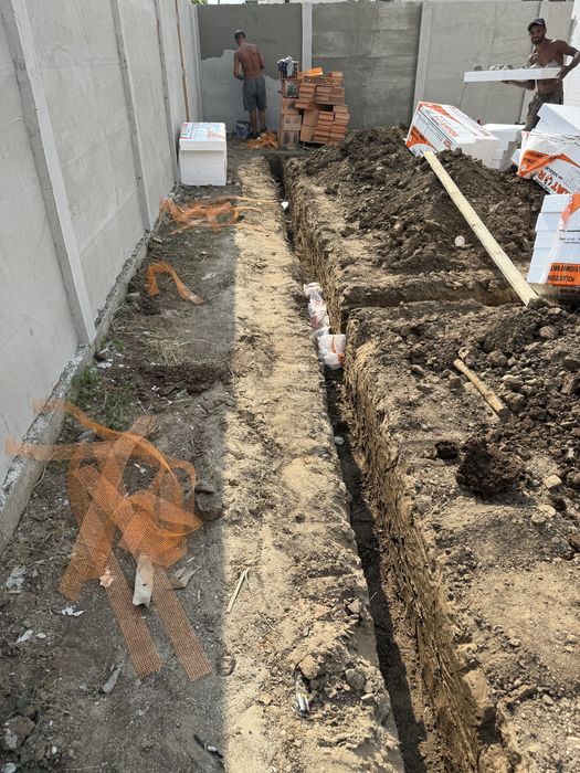 Inchiriere miniexcavator 1.2T cu manipulator