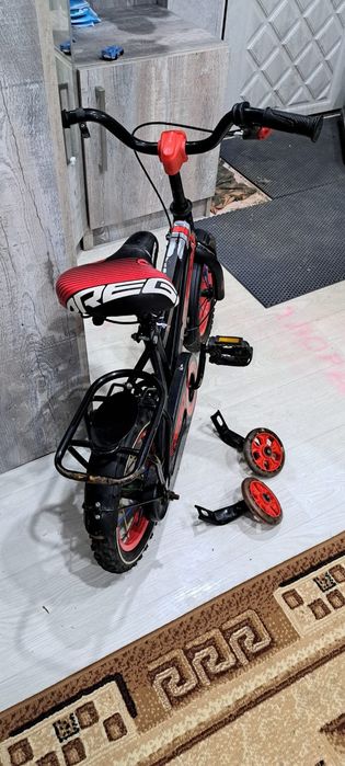 Срочно продам детский велосипед 12000т