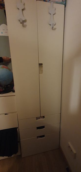 Dulap 2 uși camera copilului Ikea