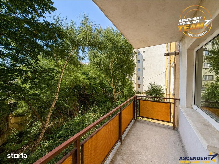 Confort,liniste,pozitie apreciabila: Apartament renovat,decomandat,3 c