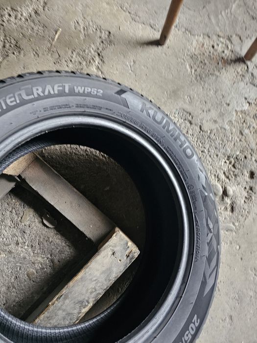 2 anvelope iarna 205 55 16 Kumho 2022