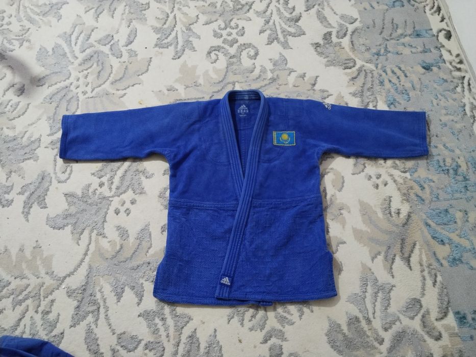 Кимано для дзюдо Adidas