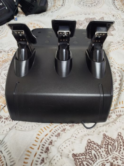 Продавам Logitech G29 със Shifter