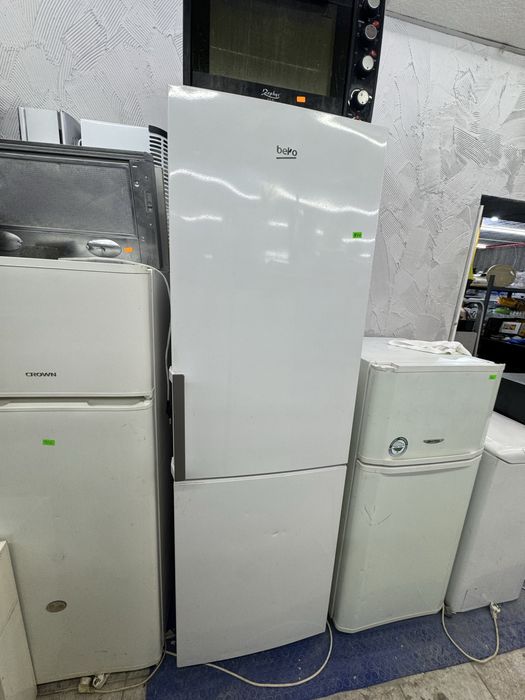 Хладилник beko.