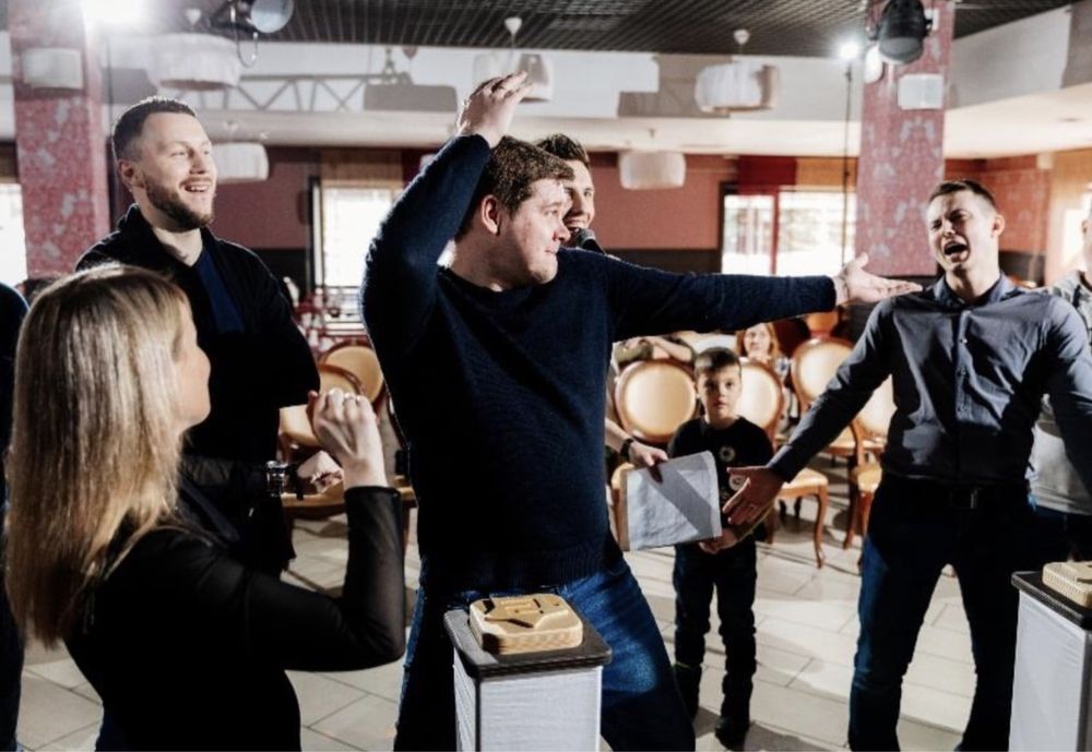 Ведущий , шоу программа на 8 марта , дни рождения