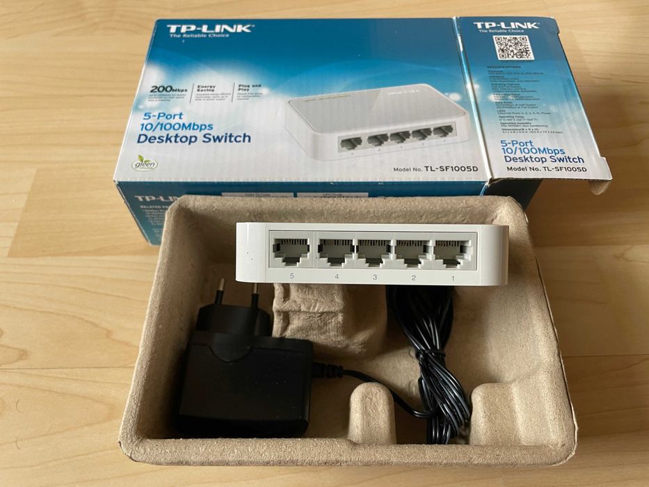 Switch TP-LINK TL-SF1005D