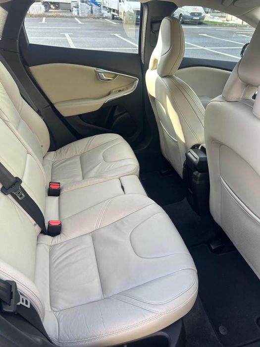 Volvo V40/2.0 D, 150 CP/ 5 cilindri