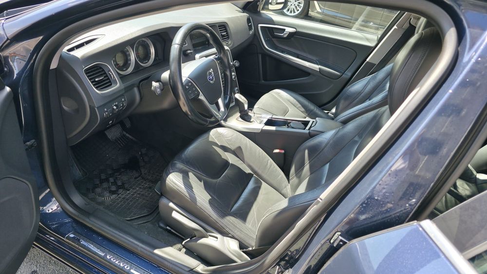 Volvo S60, an 2014, D3, 2.0, 190cp, motor în 5cilindri