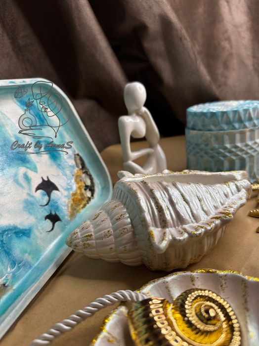 Продам гипсовые изделия и свечи