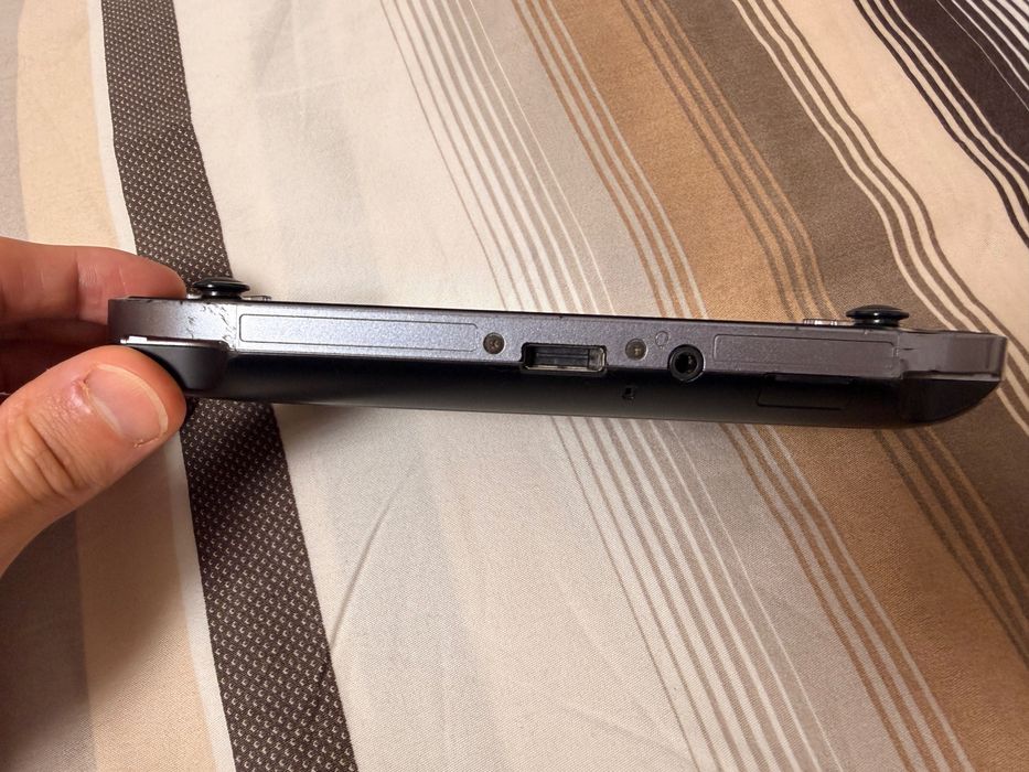 PS VITA 64 GB + 1000 Игри