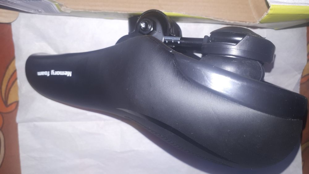 Sa (sea)bicicleta Newcential,MTb/ trekking/oras,cu spuma si 2arcuri