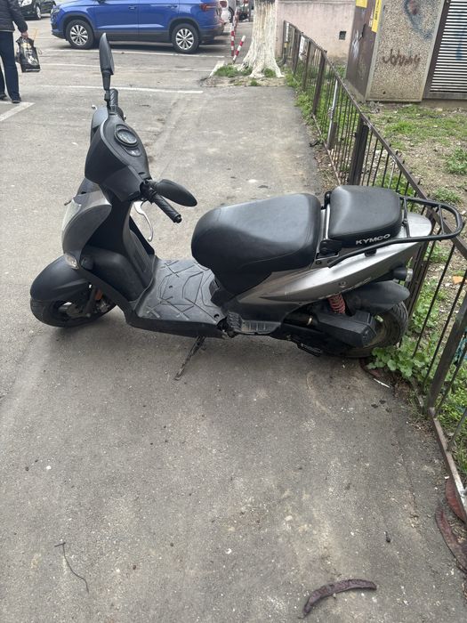 Kymco agility 50 R12 defect