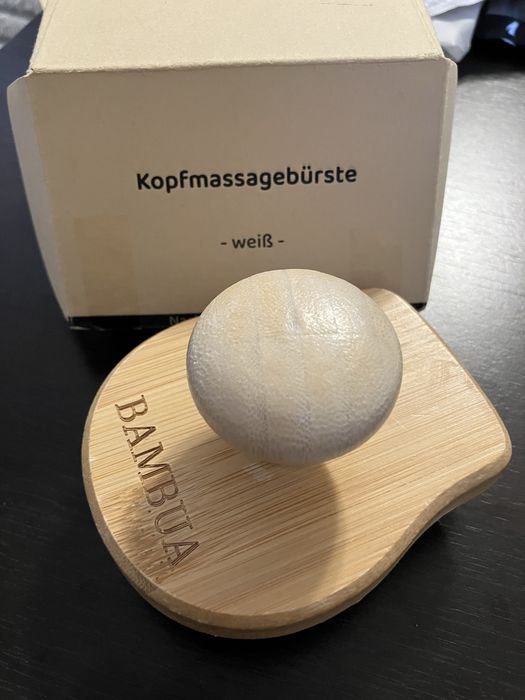 Perie de masaj pentru cap