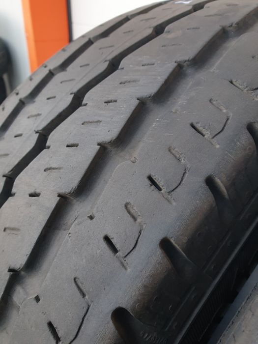 Летни гуми за Бус 2 броя CONTIENTAL VancoCamper 225 75 R16C дот 1716