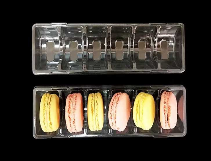 Упаковка для печенья или пирожного.