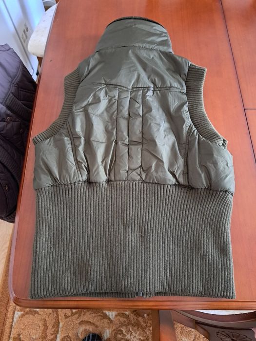 Продавам нов дамски елек.