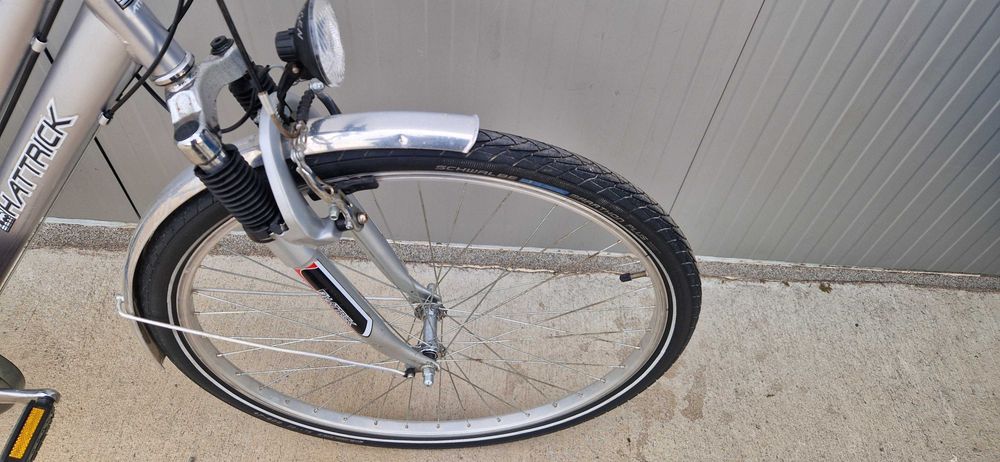 Дамски велосипед Hattrick колело 28"