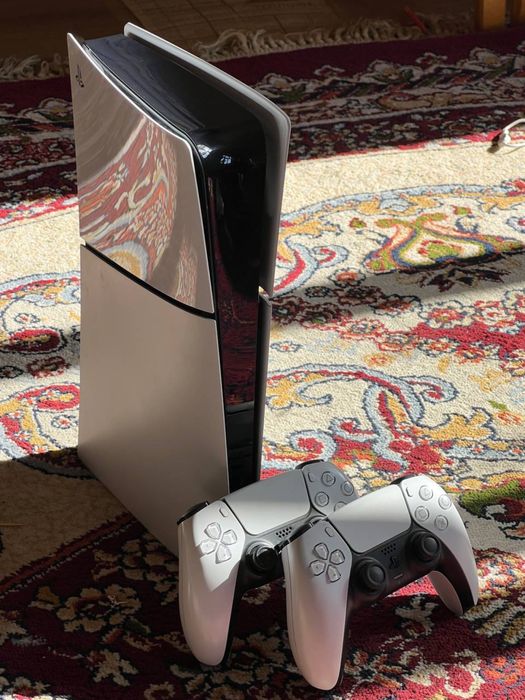 Play Station 5 Slim 1 TB + Top games