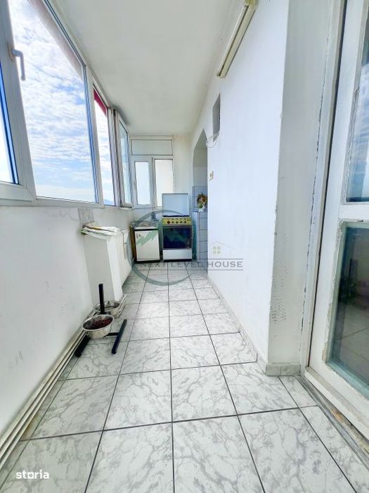 Apartament 3 camere, decomandat