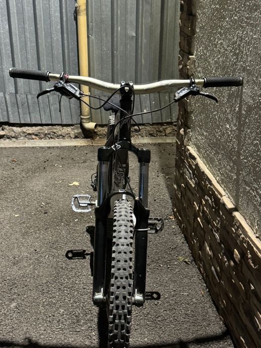 Срочно дербан sram rock shox