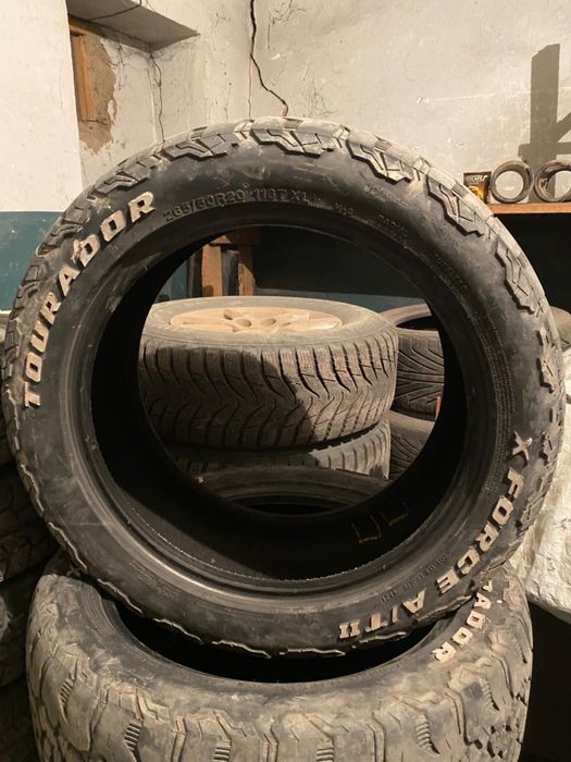 Продам шины на авто