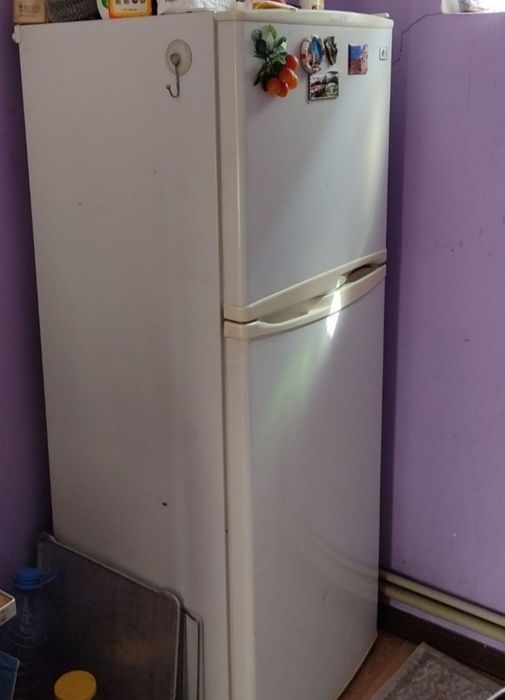 Холодильниктер  сатылады