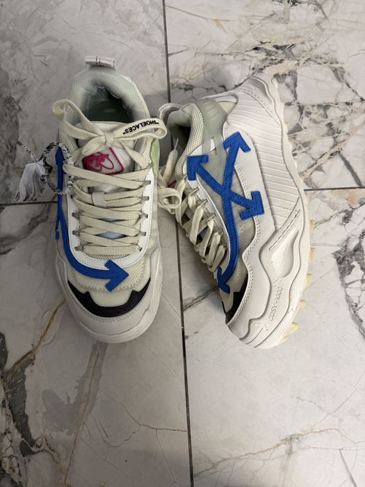 Vand off white odsy 1000