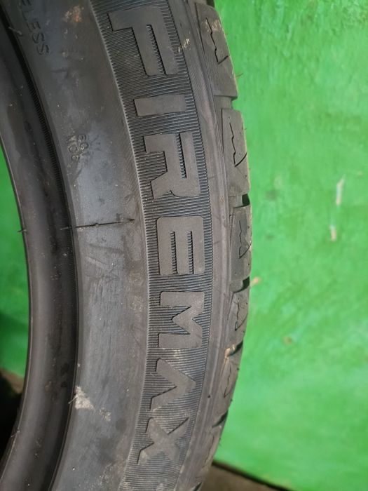 Шины новые 245/45ZR 18 Firemax