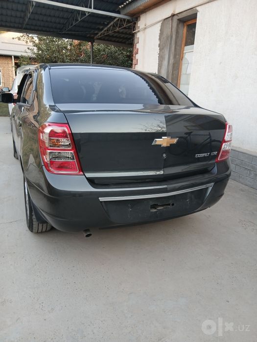 Продам машину кобальт