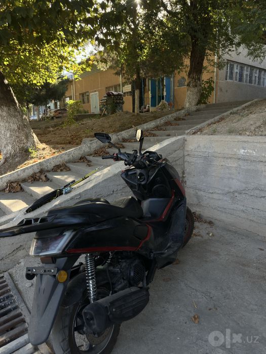 Yamaha S max 150 cc