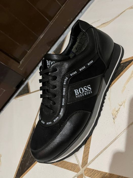 Обувь тёплая, есть мех