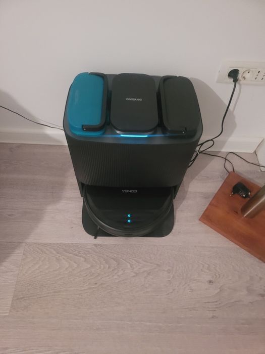 Vand aspirator robot Cecotec Conga 11090
