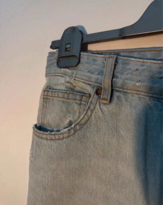 Blugi rupti stil boyfriend cu talie inalta, Zara, marimea M