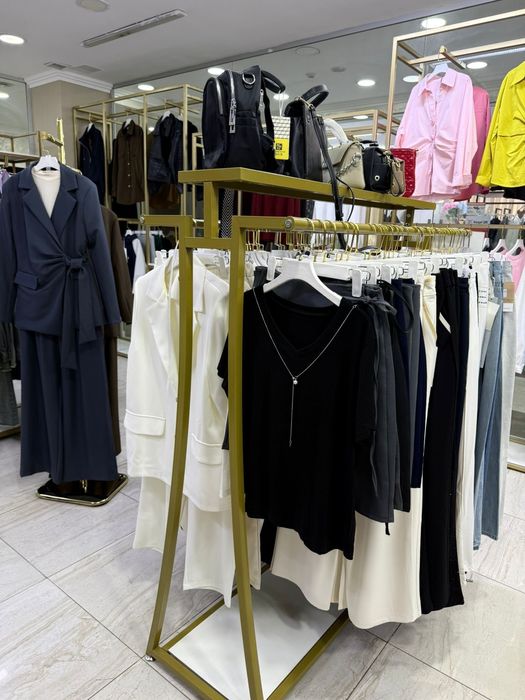 Продается стеллажи