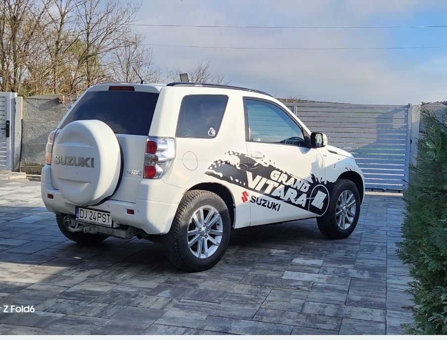 Suzuki Grand Vitara 3 usi coupe