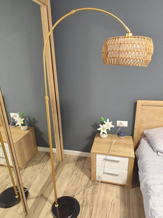 Lampadar, lampa podea