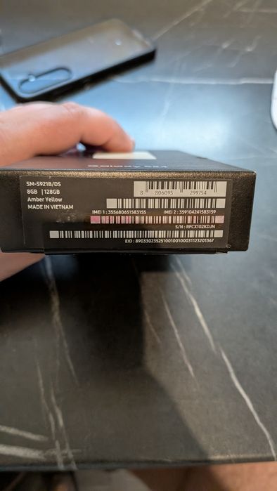 Galaxy S24 128 Gb. 8Gb. RAM.