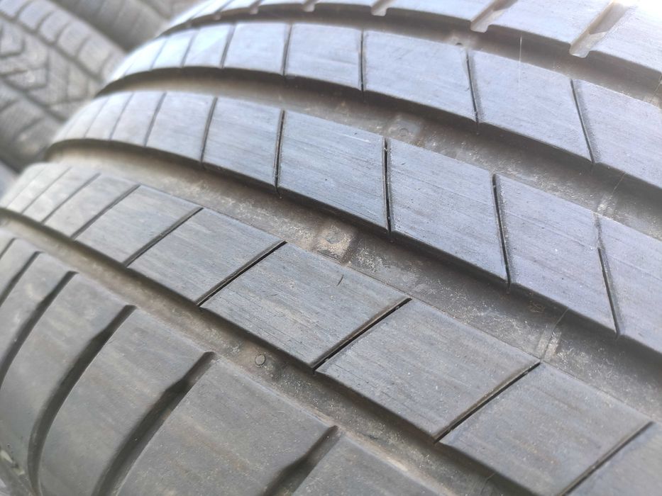 2бр Летни гуми 225 50 17 - Bridgestone - DOT 2024