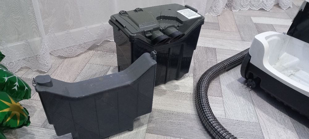 Продам пылесос 3/1 от  Bosch.