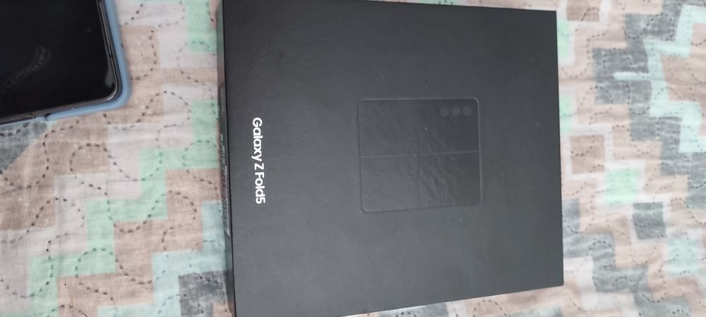 Samsung galaxy Z fold 5 512gb