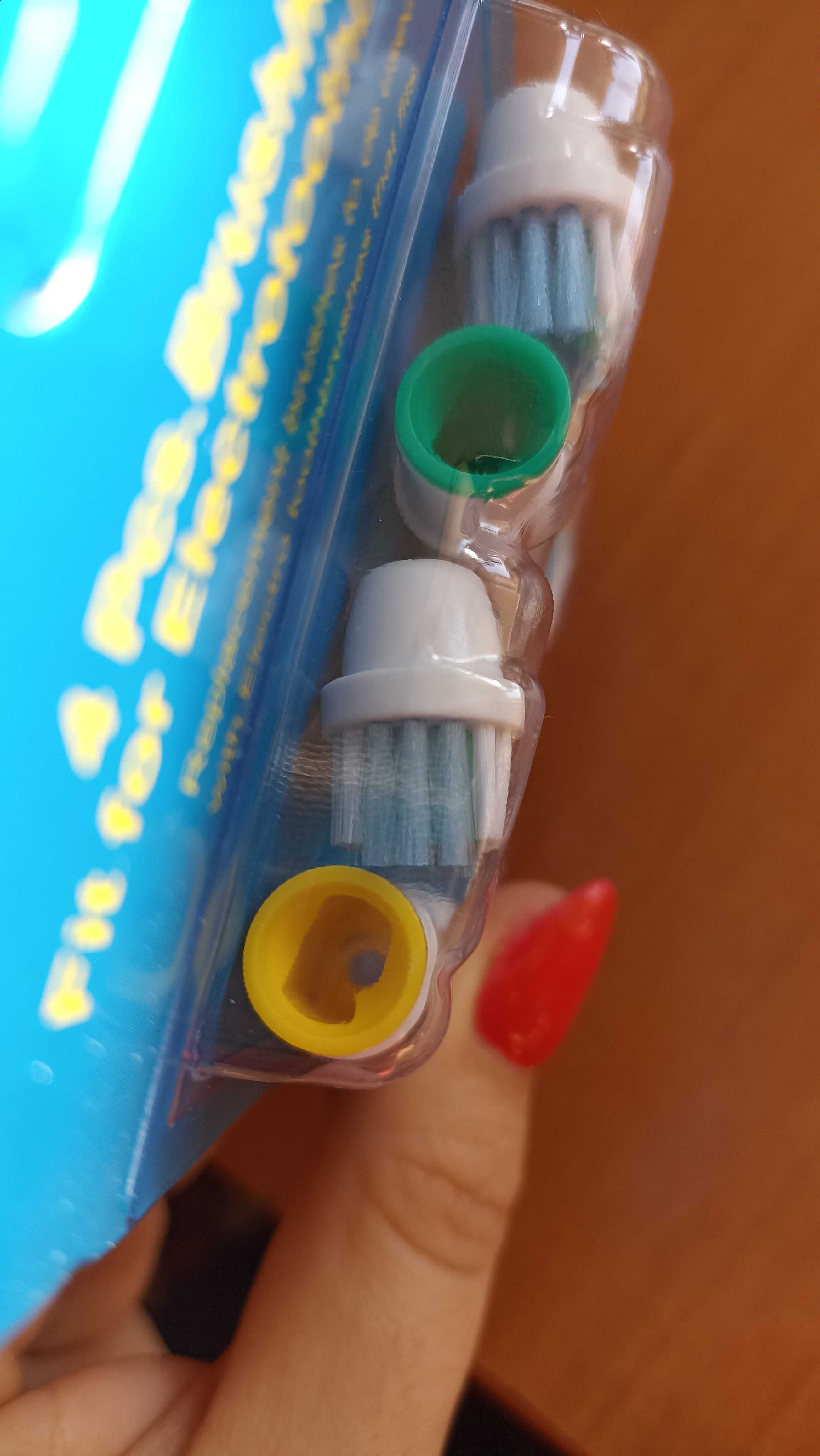 Нови накрайници за електрическа четка за зъби Орал Б/ Oral b гр. Варна ...