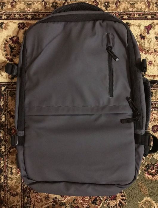 Сумка сатамын ноутбукке.