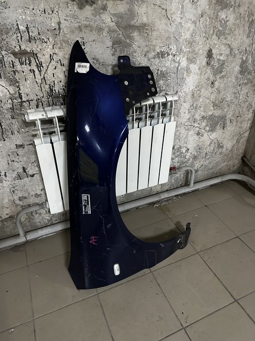 Крыло правое Audi A4 B5 (Ауди А4 Б5) 2000г