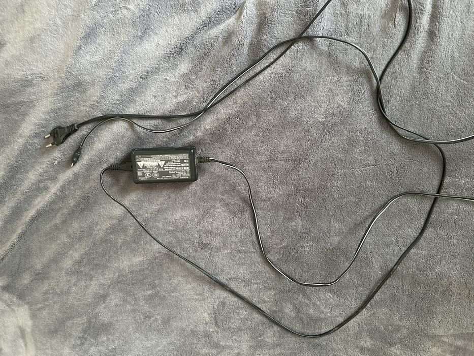 Sony AC-L15B зарядка